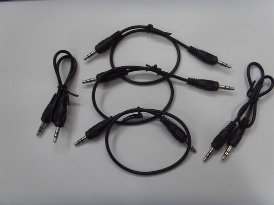 Набор кабеля переходники заряжателя автомобиля USB OEM 12V черный миниый на iPhone 4, iPAD